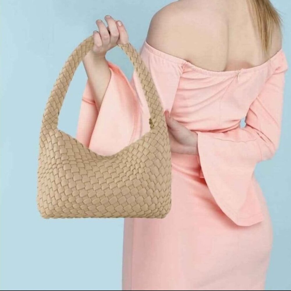 NEW Small Woven Handbag for Woman Vegan Leather Hand Woven Shoulderbag